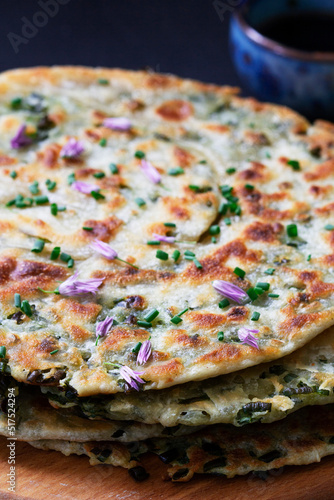 Obraz na płótnie Homemade appetizing scallion pancakes served with soy sauce. w salonie