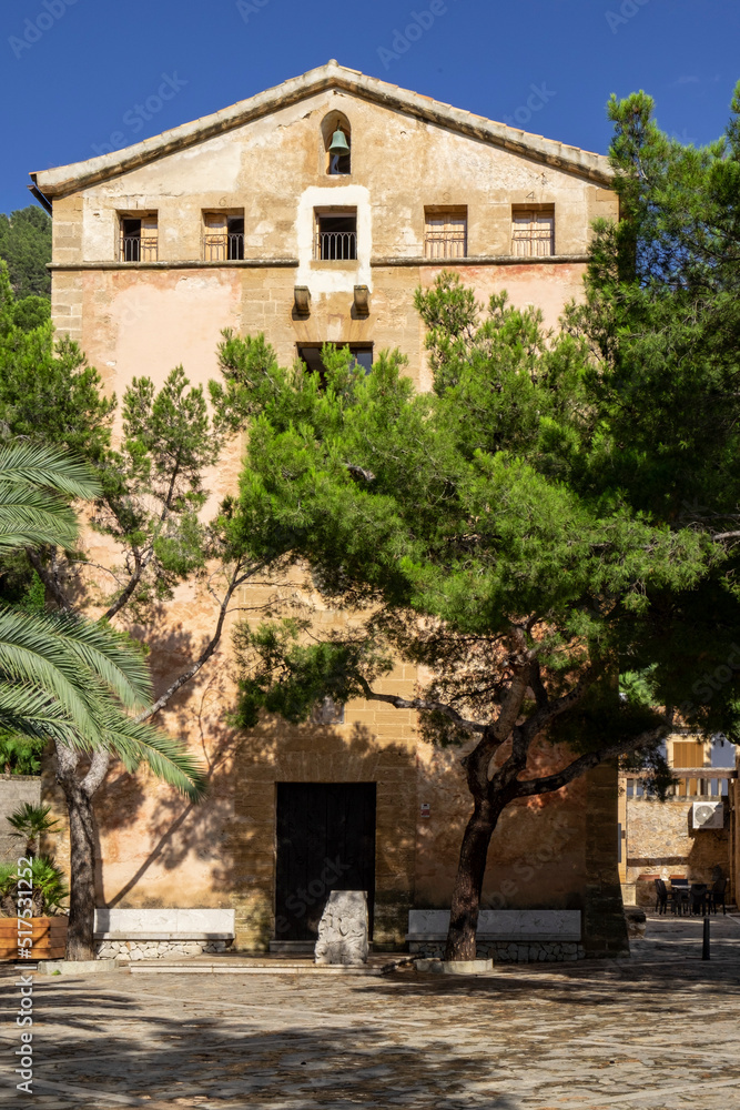Fototapeta premium Ermita de la Victoria, área natural de la Victòria, Alcúdia, Mallorca, balearic islands, Spain