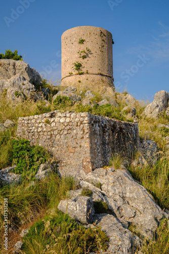 Torre de sa Mola de Tuent ,1596, Escorca, Paraje natural de la Serra de Tramuntana, Mallorca, balearic islands, Spain