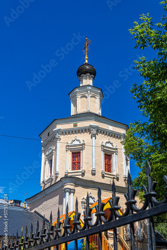 Church of the holy Trinity of the Life-giving in Khokhlakh Moscow
