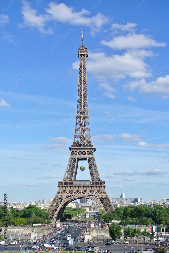 eiffel tower with tennis ball 04