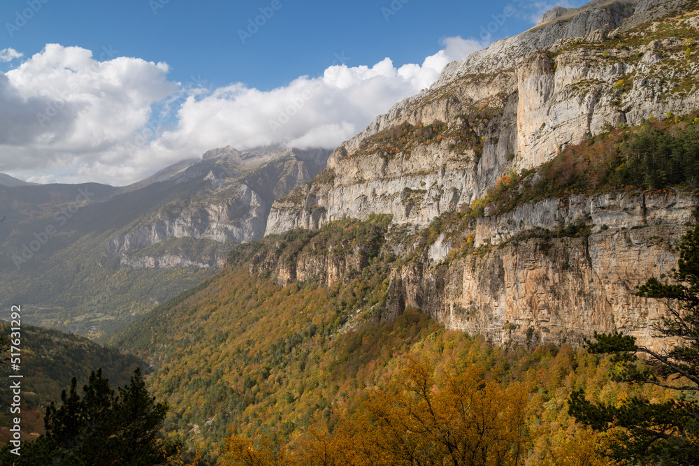 Trail GR11, ravine of Agüerri, western valleys, Pyrenean mountain range, province of Huesca, Aragon, Spain, europe