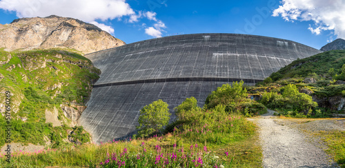 Konstfotografi The Grande Dixence Dam in the canton of Valais in Switzerland is a tallest concrete gravity dam in the world and tallest dam in Europe