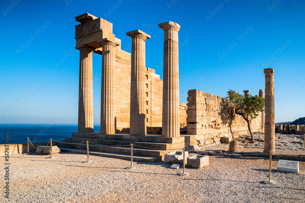 Fototapeta premium Doric temple of Athena Lindia in Lindos acropolis in Rhodes island in Greece