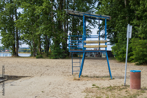 Lifeguard stand in Lake Zemborzycki photo