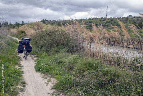 Voyage à vélo au printemps 2022, de début du mois d'avril à la fin du mois de mai sur les pistes cyclables et vélo-routes  du sud de la France., boucle touristique de 3416 kms . © passimage