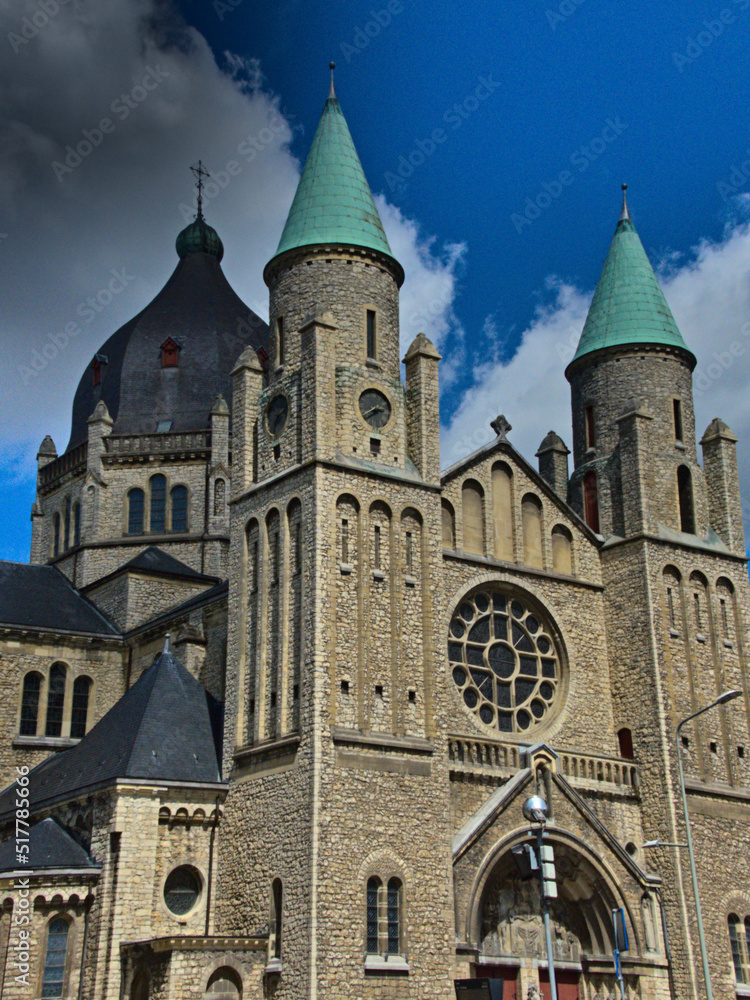 Obraz premium Maastricht, The Netherlands - July 2022: Visit the beautiful city of Maastricht - View of the religious monuments