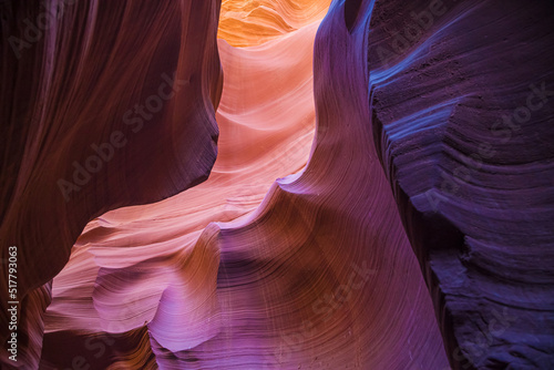 Obraz na płótnie Colorful Walls in Lower Antelope Canyon w salonie