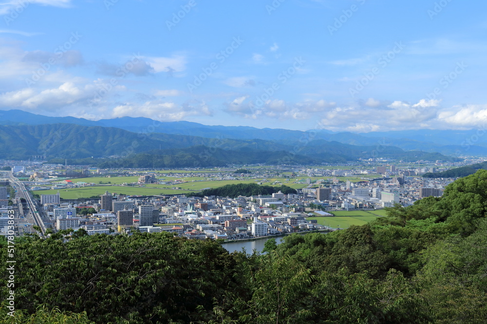 五台山　展望台駐車場からの眺め　夏　（高知県　高知市街地）