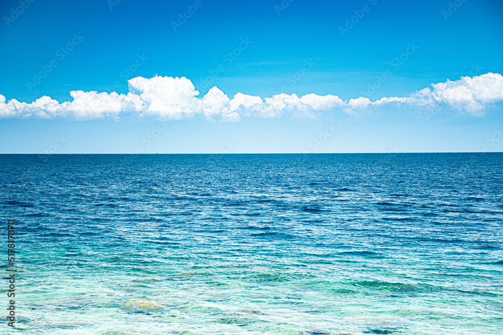 Obraz premium sea and sky