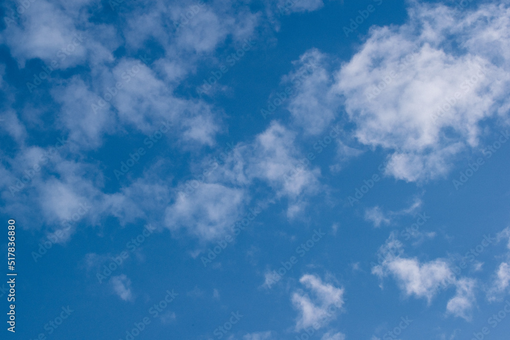 Fototapeta premium natural blue sky white clouds beautiful scenery