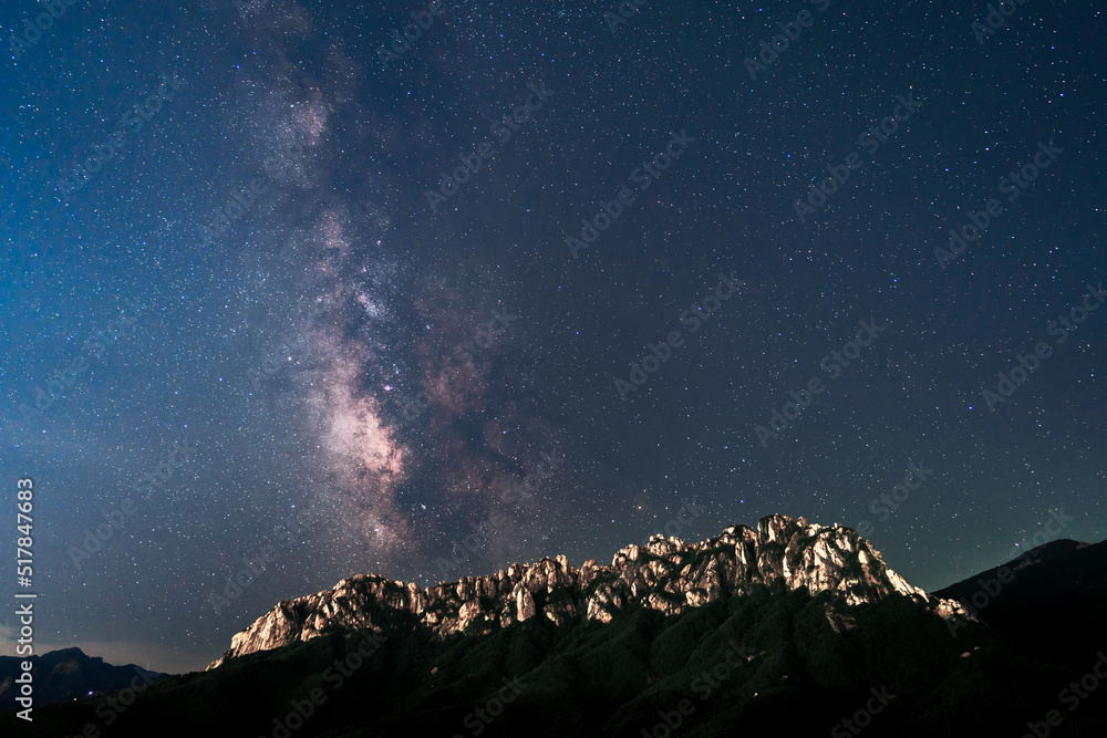 한국 설악산의 은하수: Milky Way of Mt. Seorak in Korea