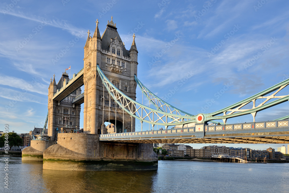 Tower Bridge - a drawbridge in London, UK.	 - obrazy, fototapety, plakaty 
