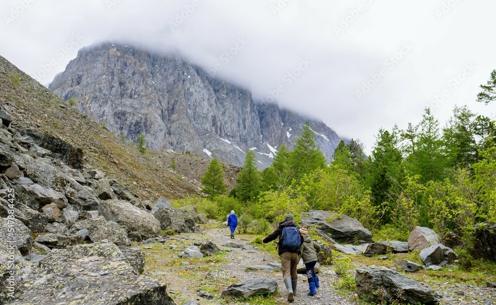 People walking in the mountains 