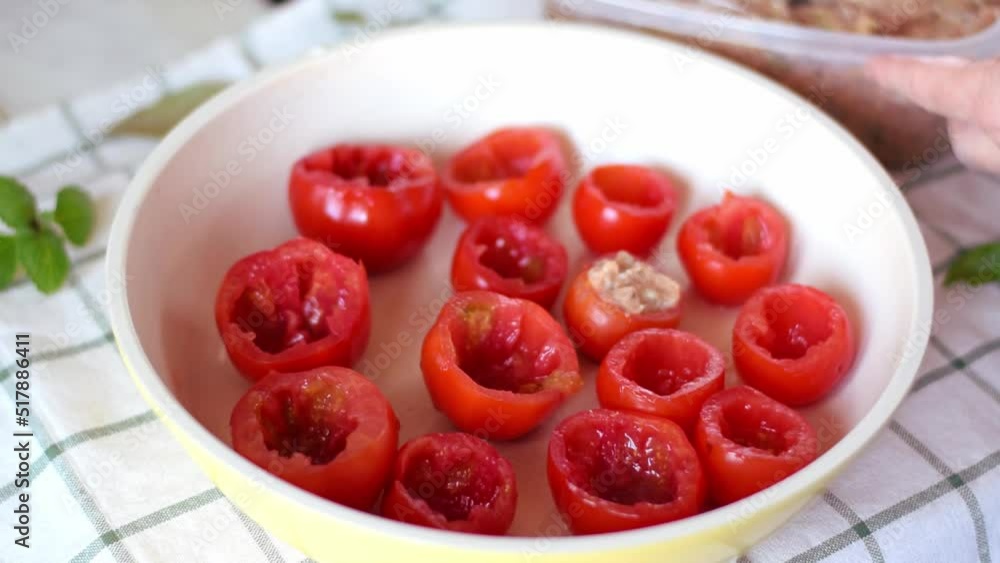 Cooking stuffed tomatoes. Stuffing tomato halves with ground meat. Preparing hot meal. Step by step recipe Cooking stuffed tomatoes. Stuffing tomato halves with ground meat. Preparing hot meal. Step by step recipe