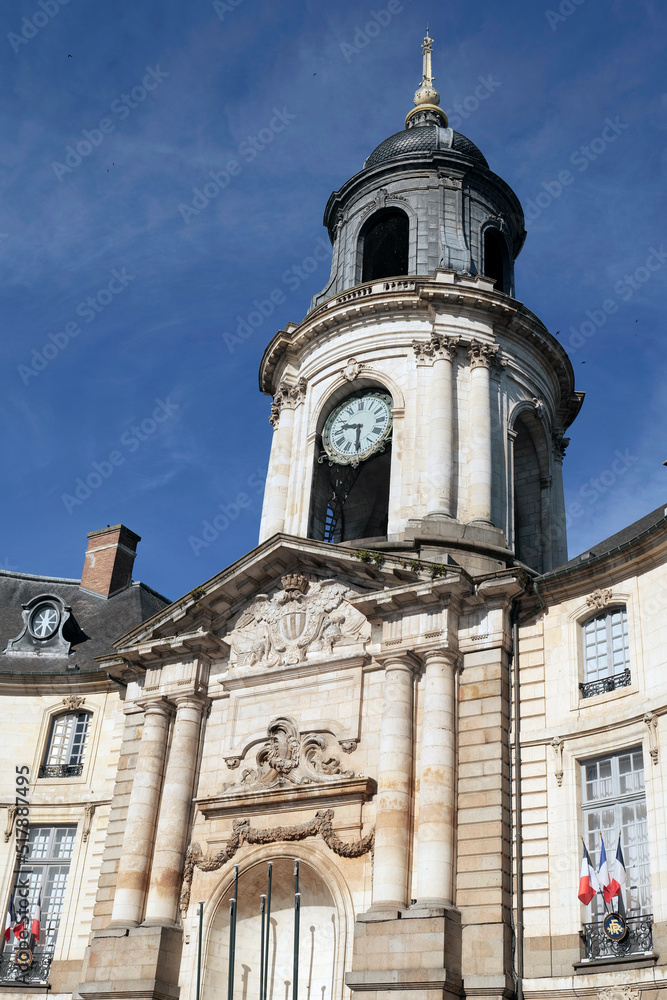 Fototapeta premium clocher de la mairie de Rennes