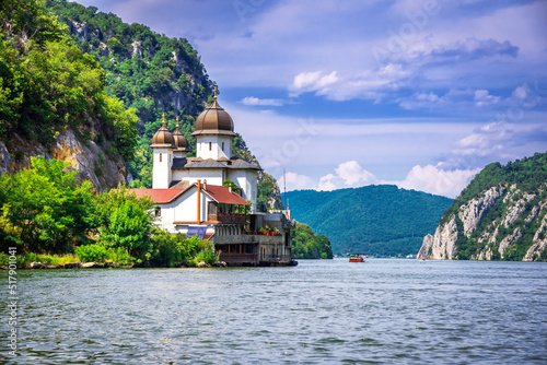 Leinwand Poster Mraconia, Romania. Famous Danube River gorge Iron Gates