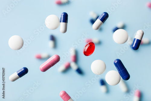 Obraz na płótnie flying pill tablet capsule levitation medicine. medical treatment for disease flu virus w salonie