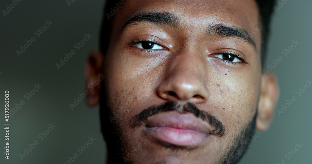 Obraz premium Friendly African american male portrait face close-up