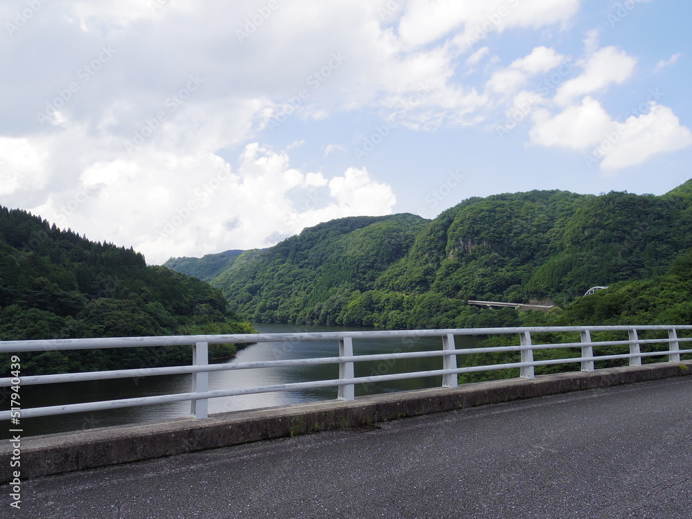 Fototapeta premium 耶馬渓ダム(大分県中津市)
