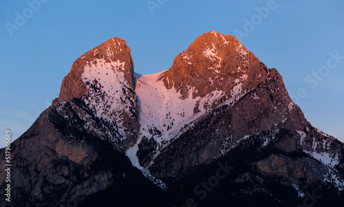 Primeras luces sobre la cima del Pedraforca. Parque natural Cadí-Moixeró, cordillera Pirenaica. Cataluña. España. photo