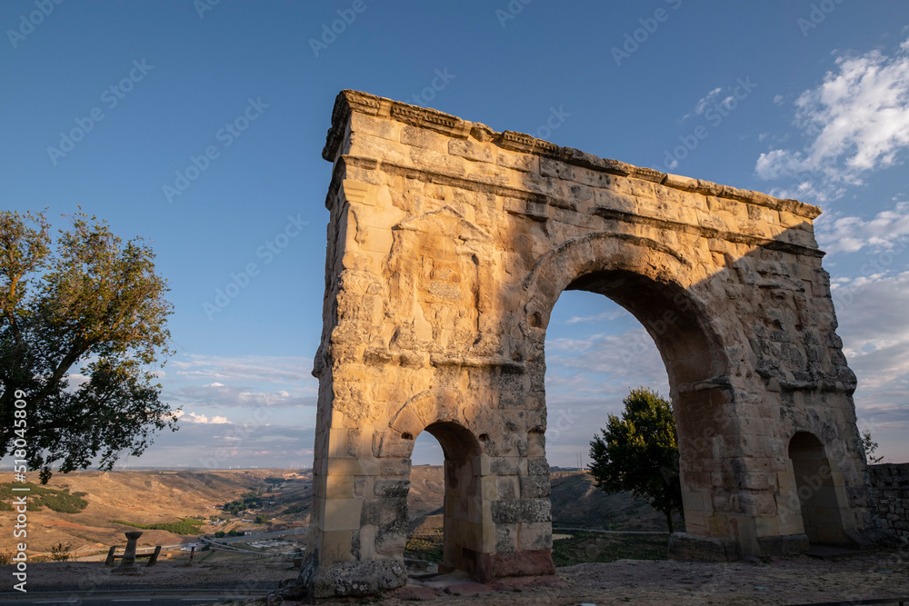 arco de triunfo romano, siglo I a. C., Medinaceli, Soria,  comunidad autónoma de Castilla y León, Spain, Europe