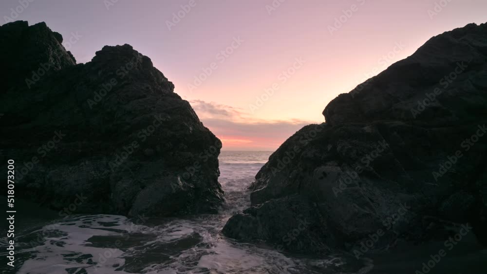 Tide coming in between two rocks in Brookings, Oregon. Tide coming in between two rocks in Brookings, Oregon.