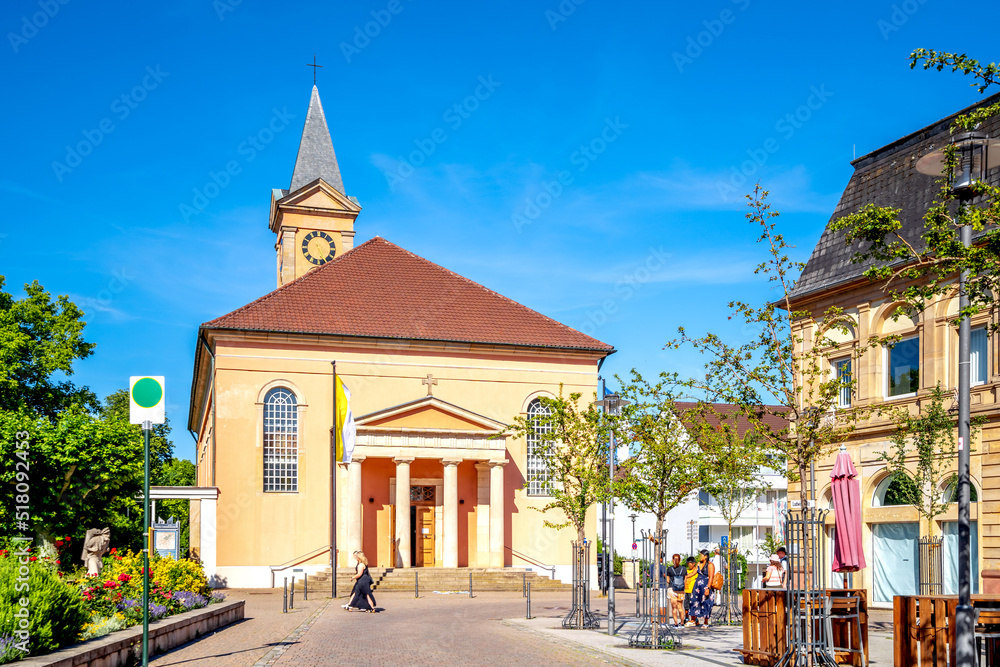 Obraz premium Kirche in Bad Dürkheim, Rheinland-Pfalz, Deutschland 