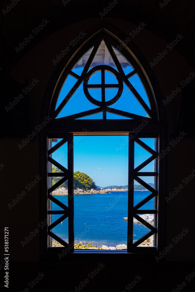 世界文化遺産　久賀島　旧五輪教会堂から海を臨む