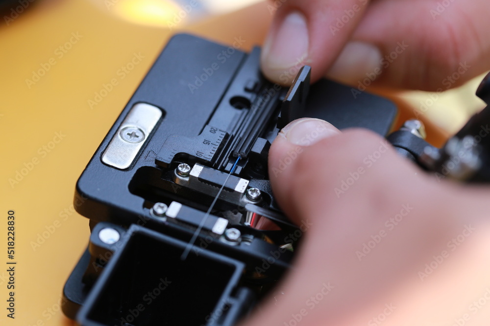 Fiber Optic Fusion Splicing Cable Internet signal and Wire connection with Fiber Optic Fusion Splicing machine ,fiber optic cable splice machine in work Fiber Optic Fusion Splicing Cable Internet signal and Wire connection with Fiber Optic Fusion Splicing machine ,fiber optic cable splice machine in work