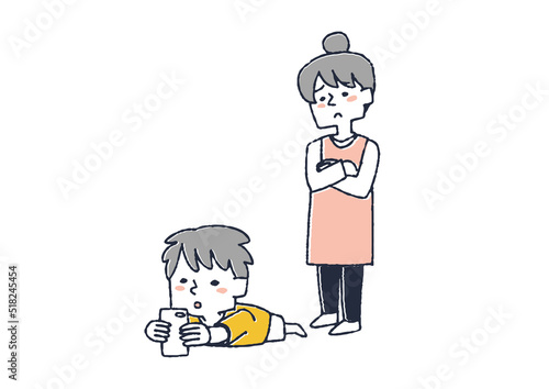 スマホに夢中になっている子供に困る親　小さな子供にスマートフォンを持たせる場合に起きること