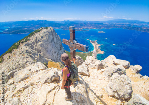 Obraz na płótnie Isola di Tavolara in Sardegna (Italy) - The worderful mountain island in Sardinia region, with beach, blue sea, and incredible alpinistic trekking to the summit named Punta Cannone. w salonie