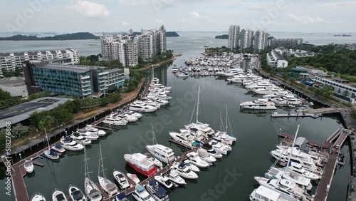 Foto Sentosa, Singapore - July 14, 2022: The Landmark Buildings and Tourist Attractio