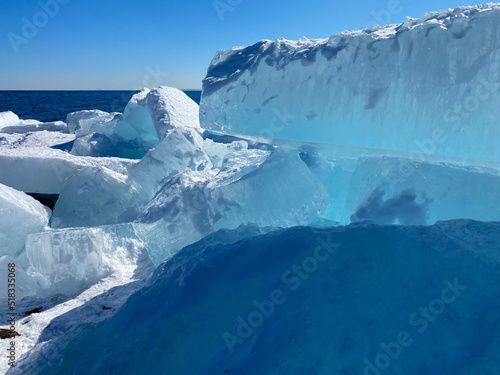 iceberg in polar regions © andybirkey
