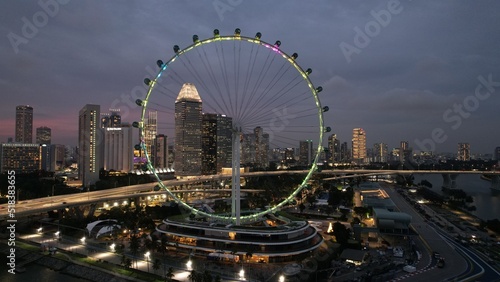 Canvas Print The Iconic Marina Bay Sands Landmark Hotel, Art Museum and Surrounding Tourist A
