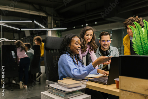 Wallpaper Mural Businesspeople Working In The Office Torontodigital.ca