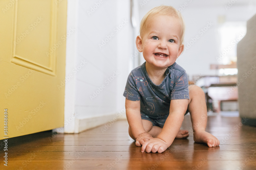 male infant crawling male infant crawling