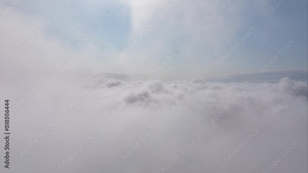 Aerial photography scenery of the cloud sea in the summer city of Wuhan
Aerial photography scenery of the cloud sea in the summer city of Wuhan