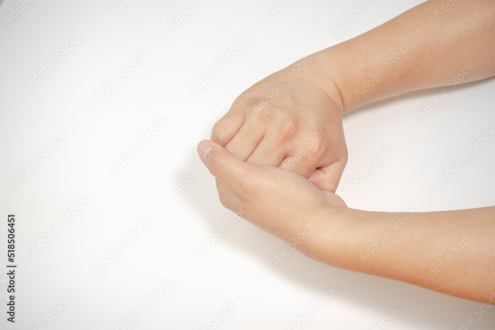 Demonstration of correct hand washing posture Demonstration of correct hand washing posture