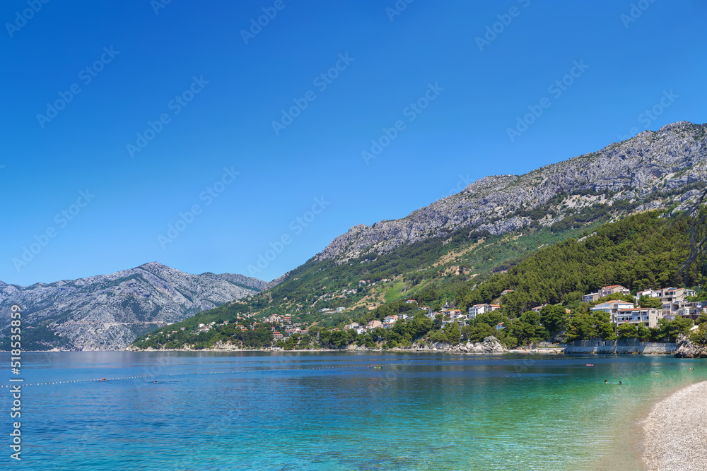 Obraz premium View of the shore of the Adriatic Sea, Brela, Croatia