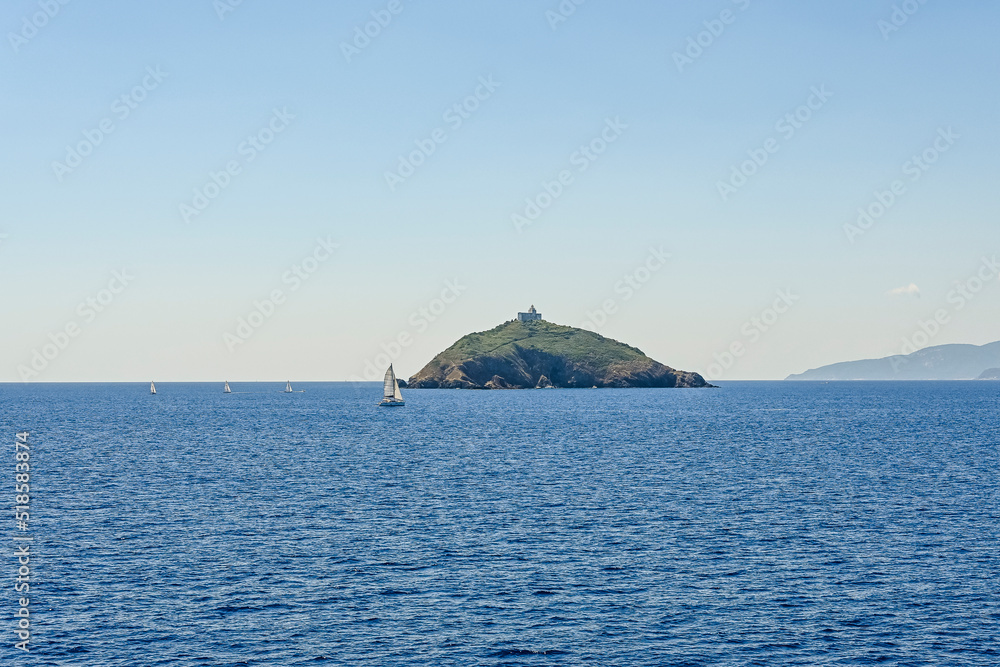 Elba, Insel, Palmaiola, Meer, Felsen, Felsenküste, Cavo, Naturschutz, Fähre, Festland Piombino, Toskanischen Archipels, Sommer, Wassersport, Badestrand, Segelschiffe, Italien Elba, Insel, Palmaiola, Meer, Felsen, Felsenküste, Cavo, Naturschutz, Fähre, Festland Piombino, Toskanischen Archipels, Sommer, Wassersport, Badestrand, Segelschiffe, Italien