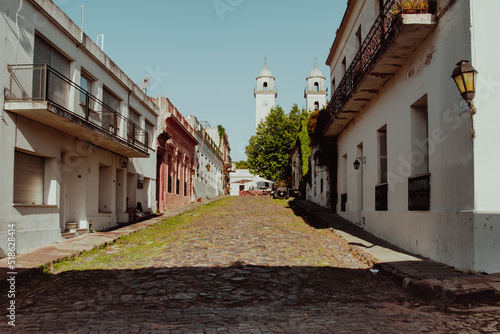 Canvas Print Street view of Colonia del Sacramento and Santisimo Sacramento church in uruguay