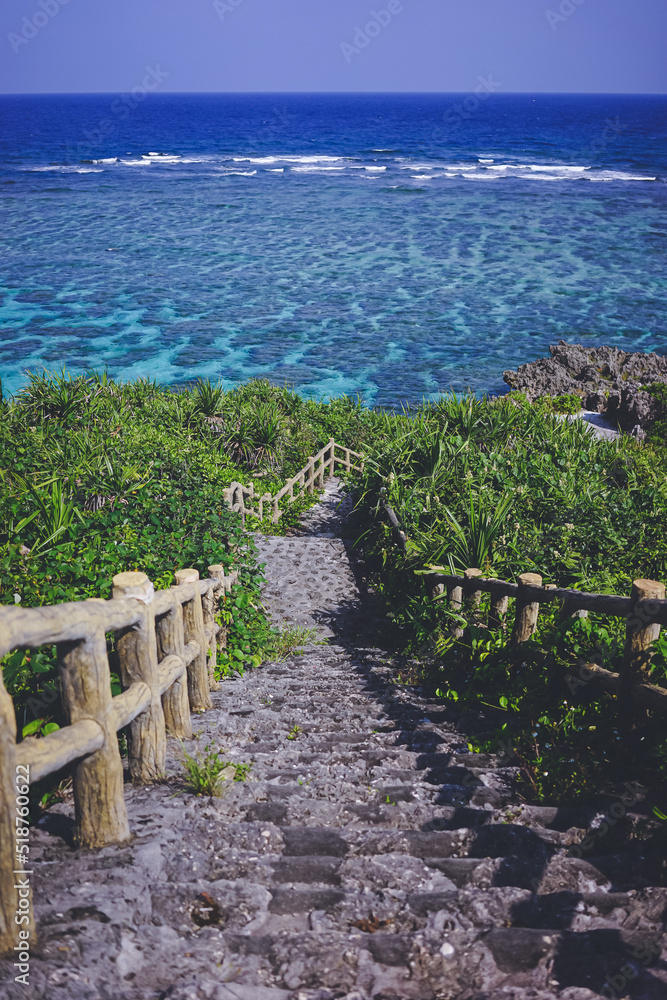 Fototapeta premium 沖縄県の離島宮古島 イムギャーマリンガーデン 日本の絶景