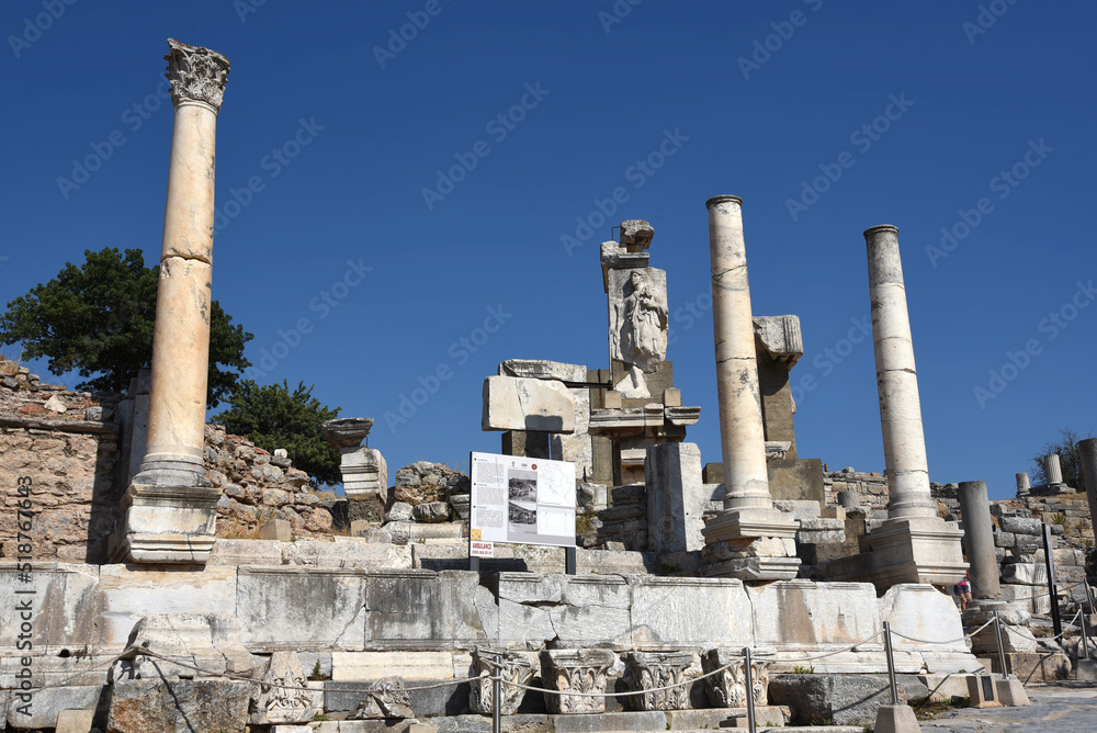 Ruinen und Steine in Ephesus, Türkei