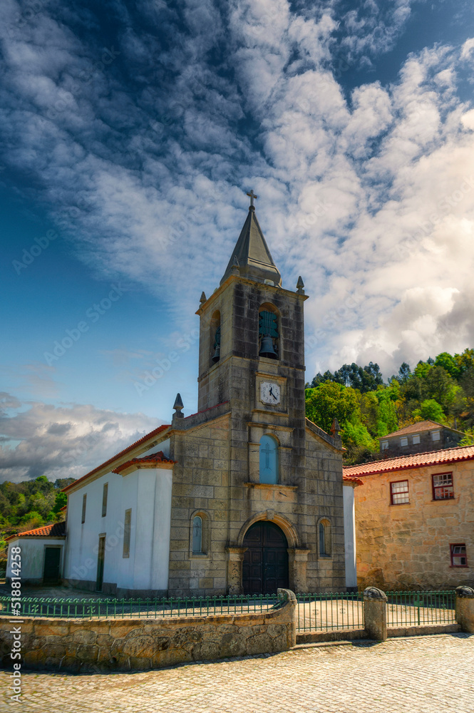 church in Portuguese town called Lindoso with castle and granaries