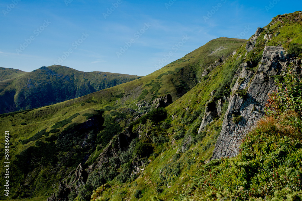 Obraz premium Incredible view of the mountain range. Mountain landscape