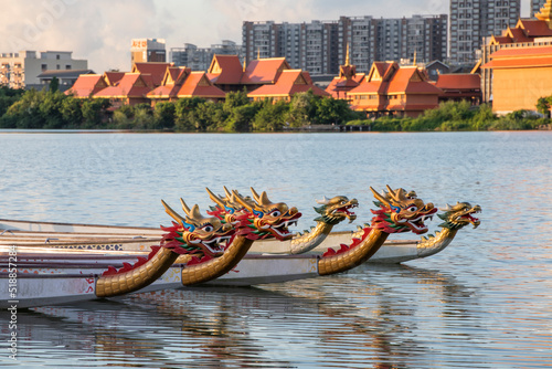 Loong Boat in the Lake