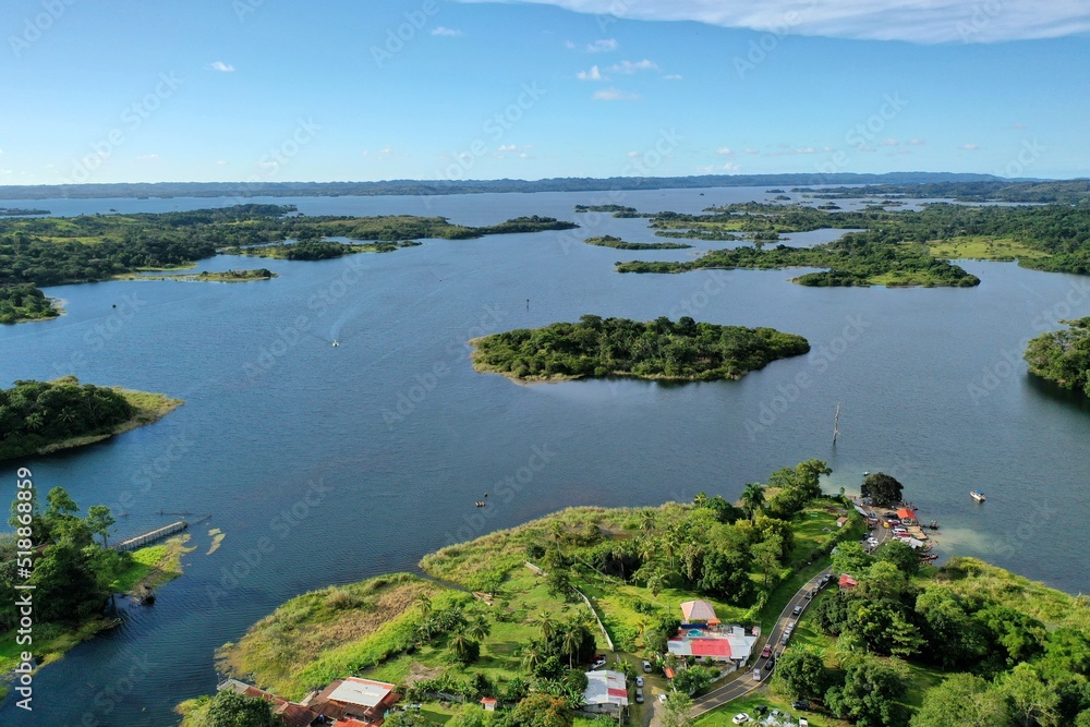 Lago Gatun ubicado en La Chorrera, ciudad de Panamá