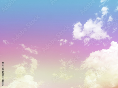 Fototapeta Naklejka Na Ścianę i Meble -  Beautiful sky and clouds in pastel tones.