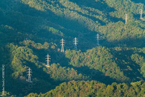 広島県経小屋山から見える送電線